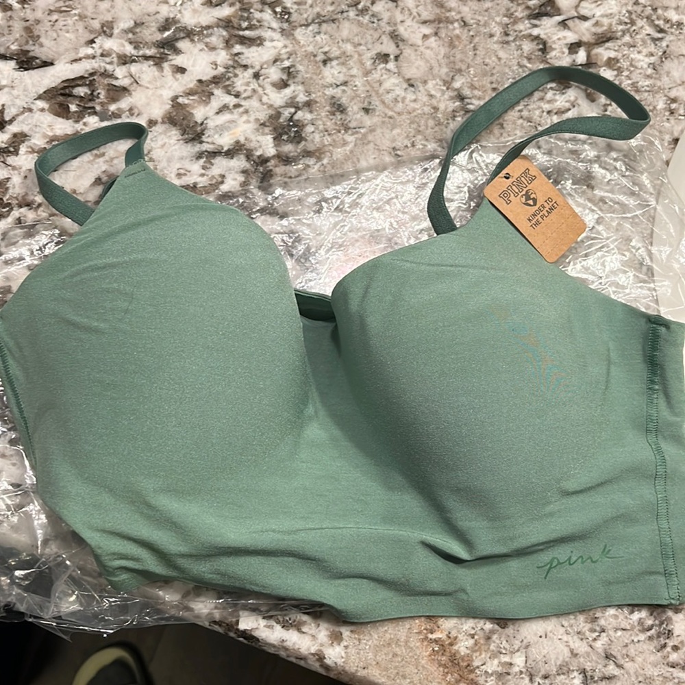 Victorias Secret T-shirt / Seamless bra